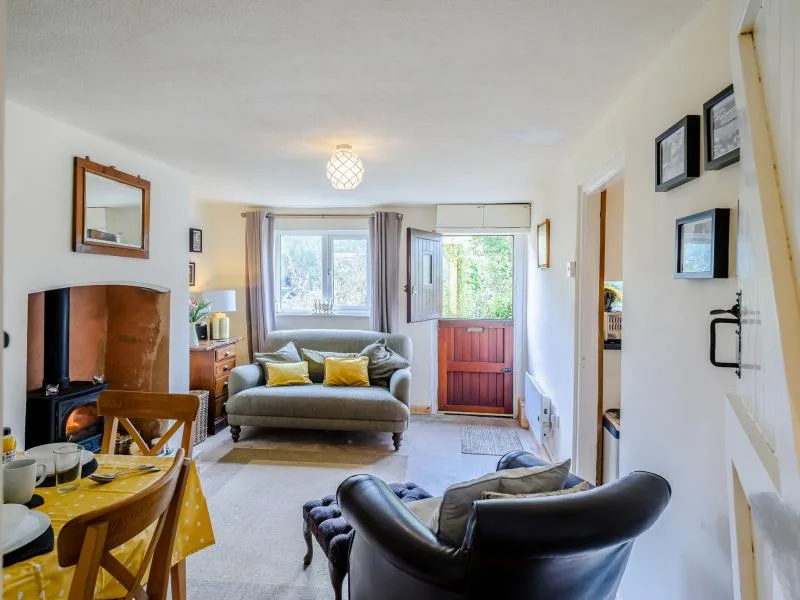 2 Gosses Cottages