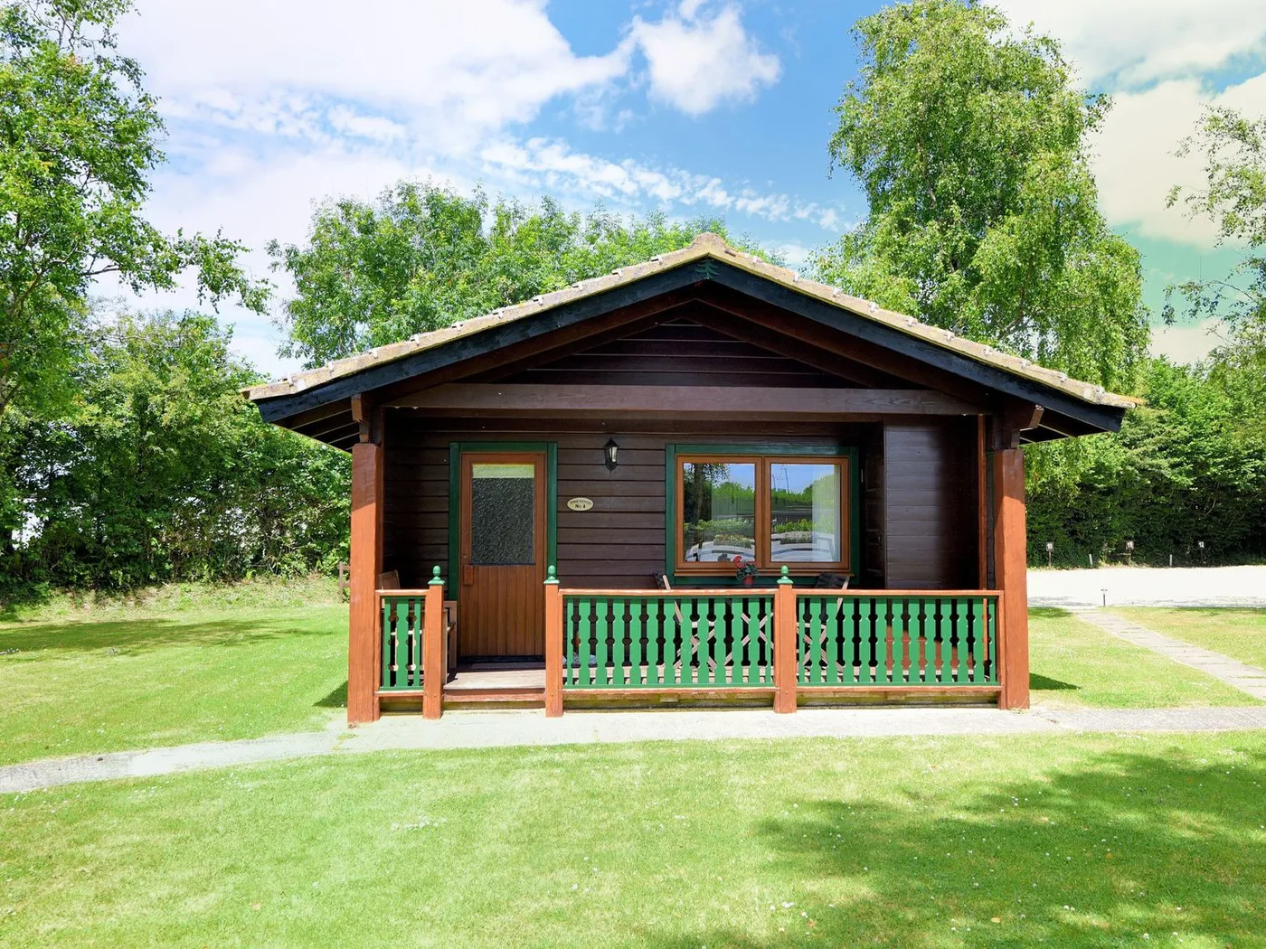 4 Pinewood Retreat