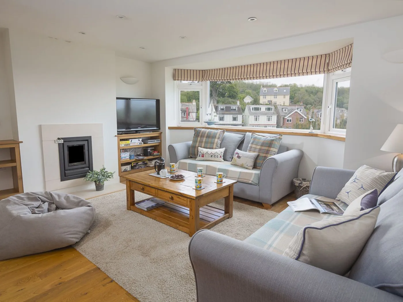6 Knowle Court
