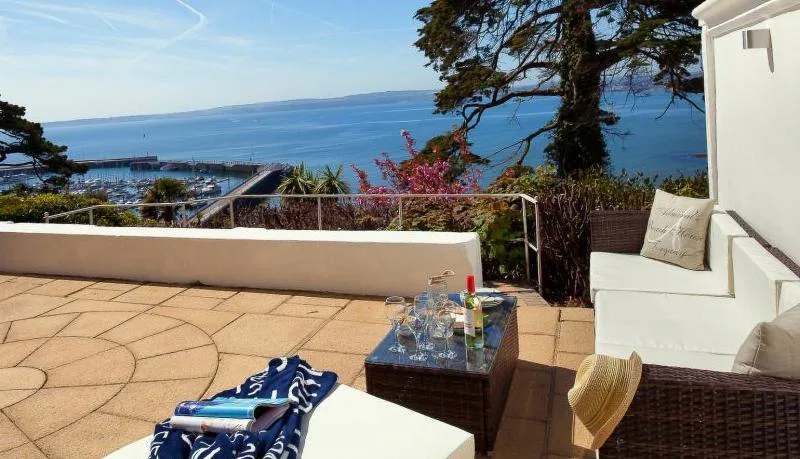 Admiral's Beach House
