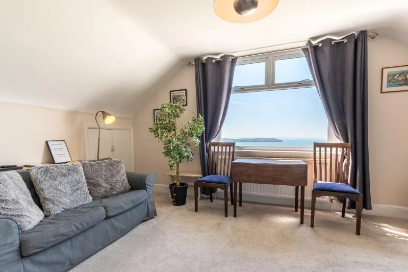 Barricane Apartment