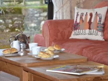 Buzzard Cottage