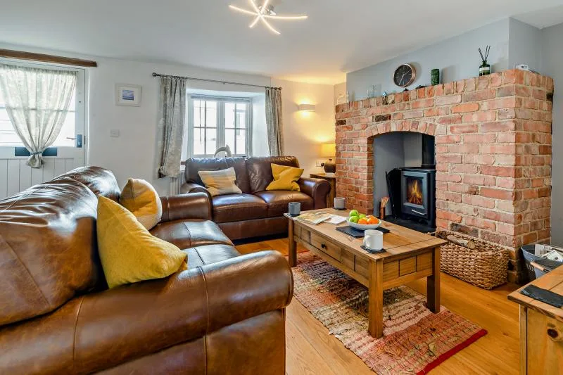 Dolphin Cottage