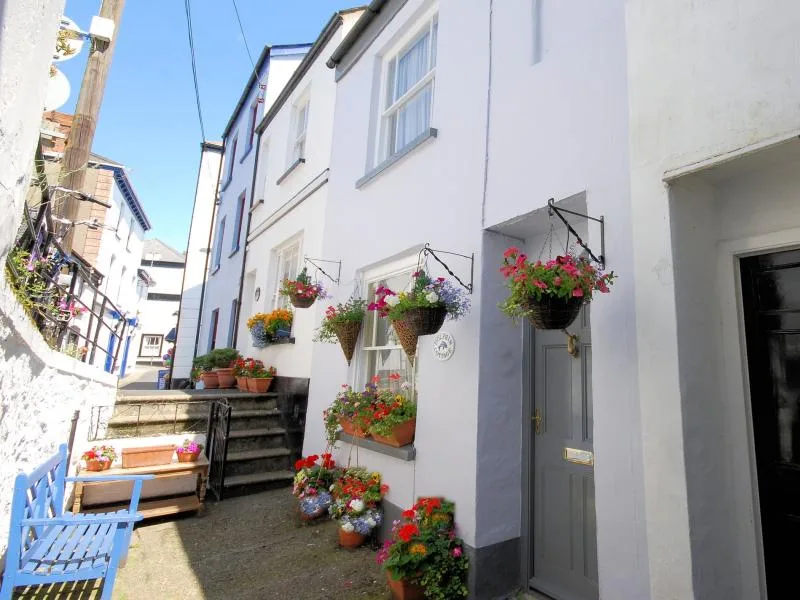 Dolphin Cottage
