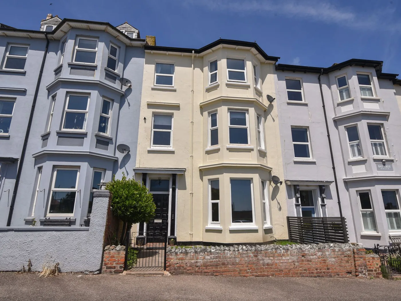 Flat 2, 10 Seafield Road