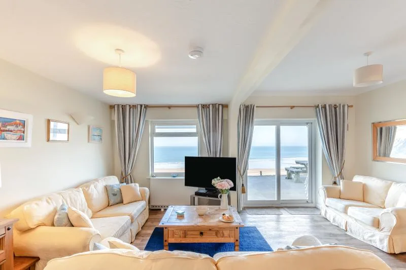 Flat 8 Clifton Court