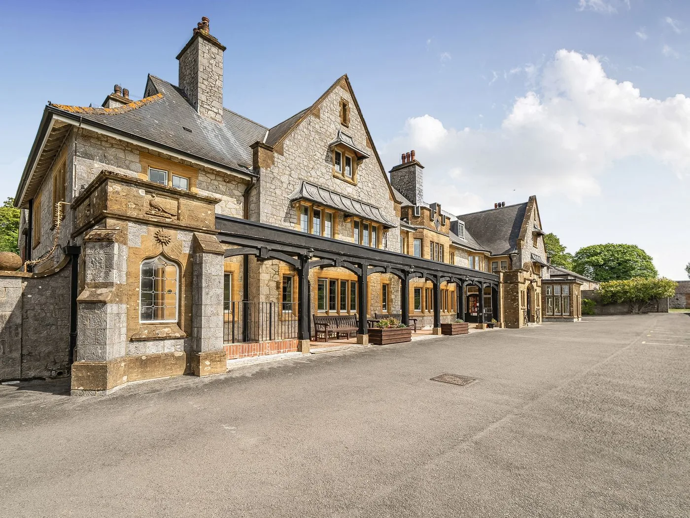 Harcombe House Rooms Accessible Ground Floor Twin