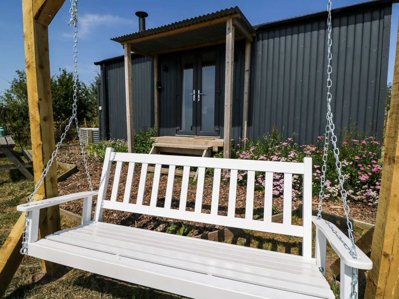 Hares Hideaway Shepherd's Hut