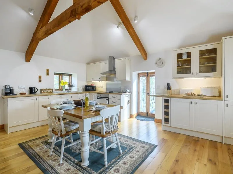 Hilltown Farm - Owls Nest
