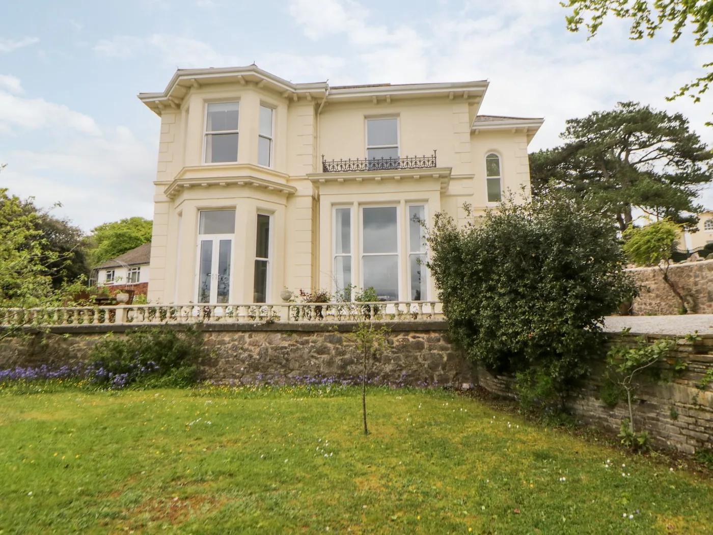 Holcombe House