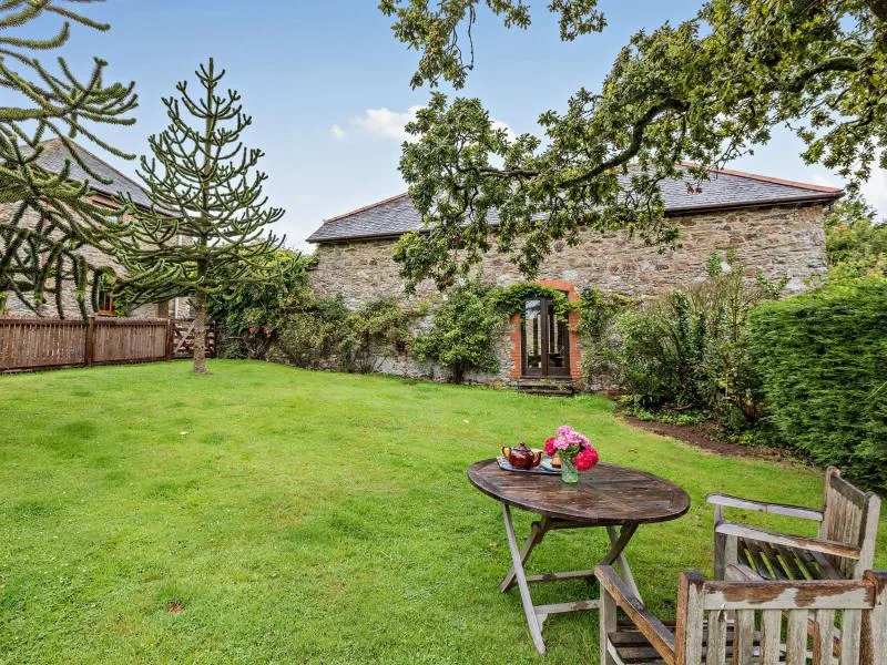 Little Pear Tree Barn