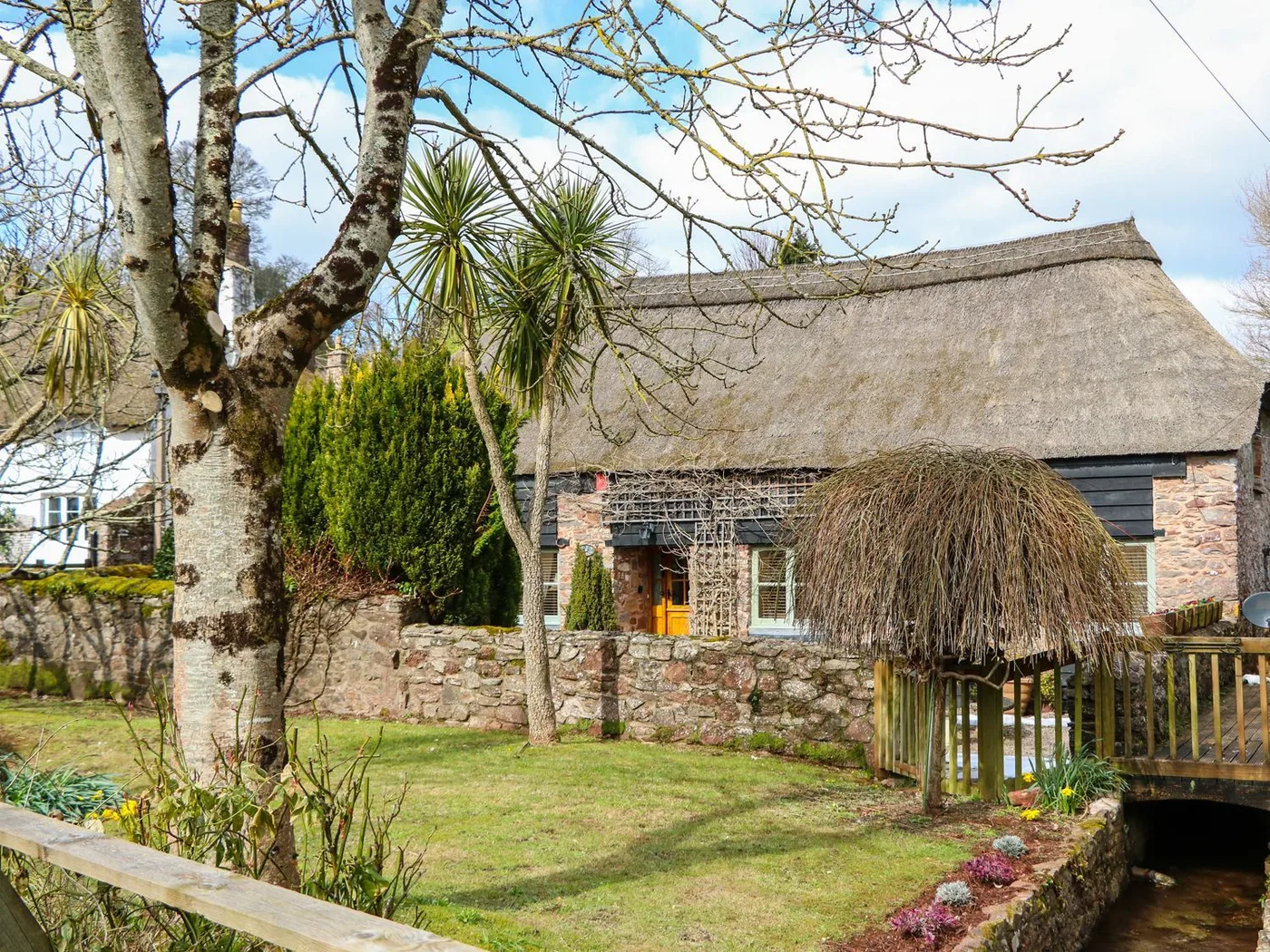Meadow Thatch
