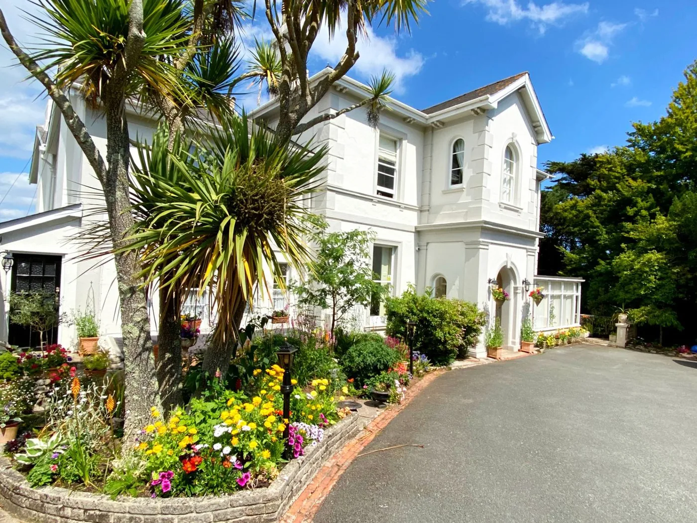 Muntham Deluxe Apartment 2