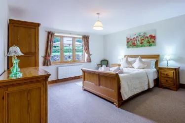 Orchard Meadow Cottage