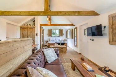 Place Farm Cabin