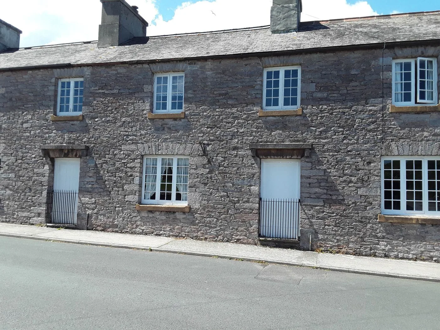 Quiet cottage on the rural edge of Brixham