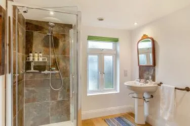 Sky View Cottage