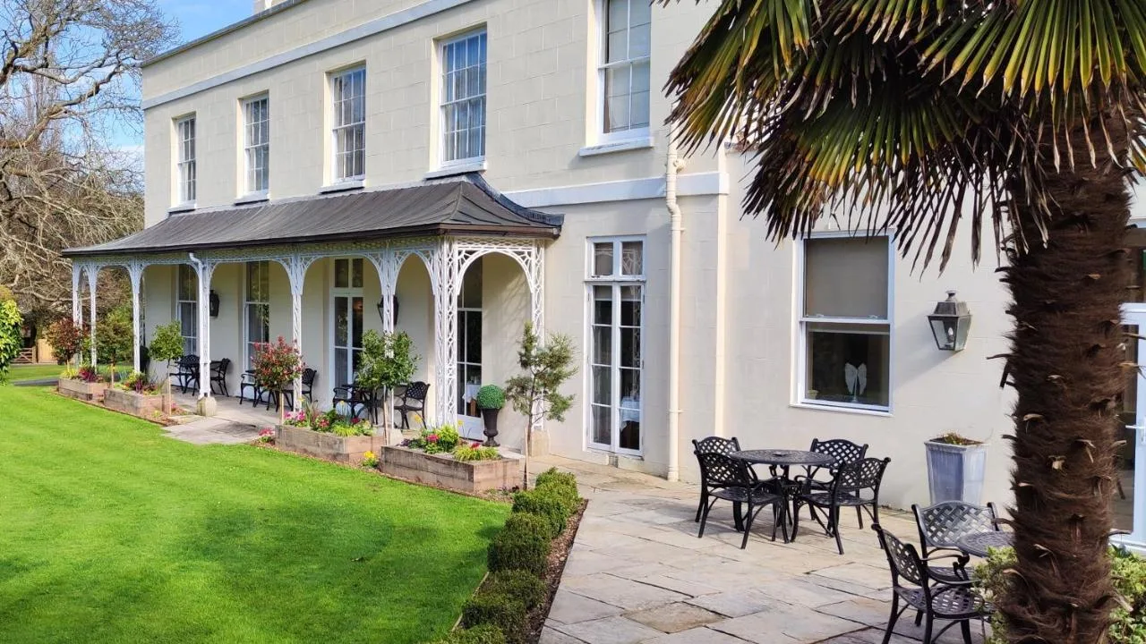 St Elizabeth's House