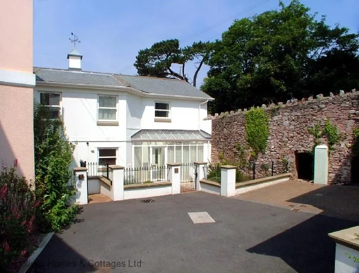 Sunnyhill Mews