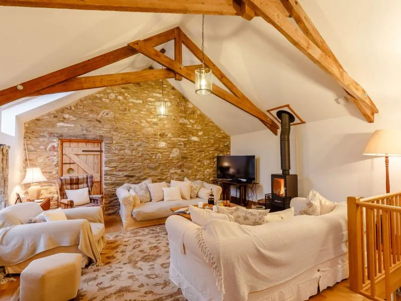 The Mill House - Burton Farmhouse