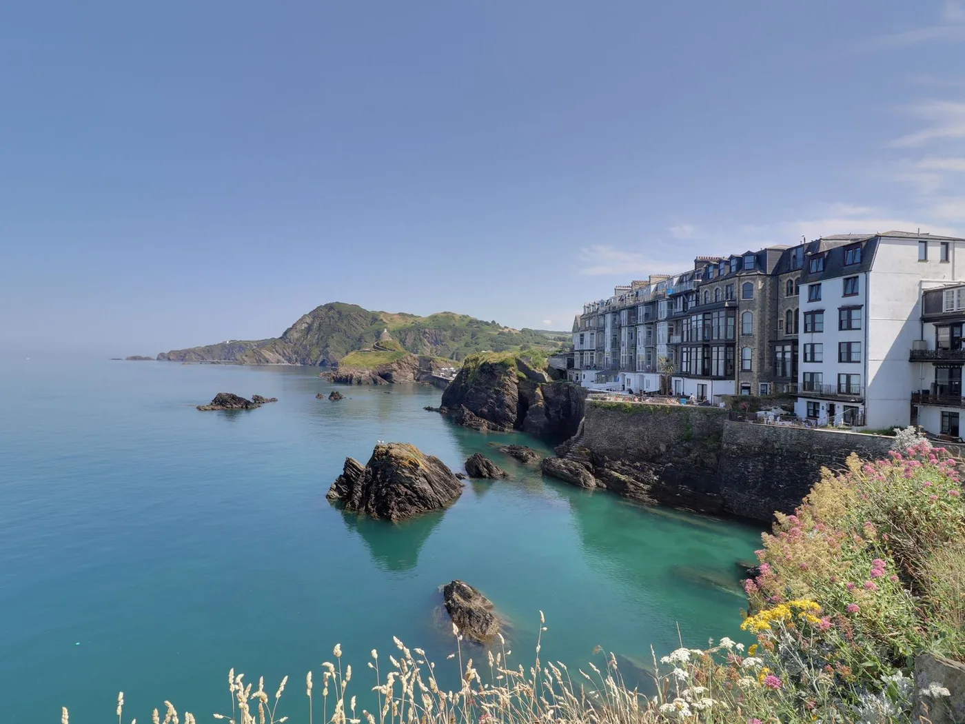 Val's Seaview